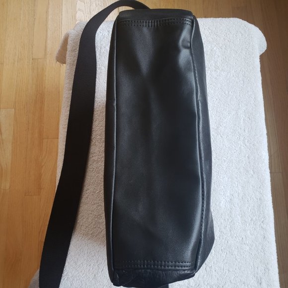 💕Kenneth Cole Reaction Busi-mess Essentials Unisex Leather Laptop/Messenger Bag - Picture 4 of 16